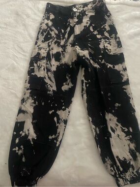 Carmar Sz 4 white black bleach wash denim cargo joggers utility streetwear